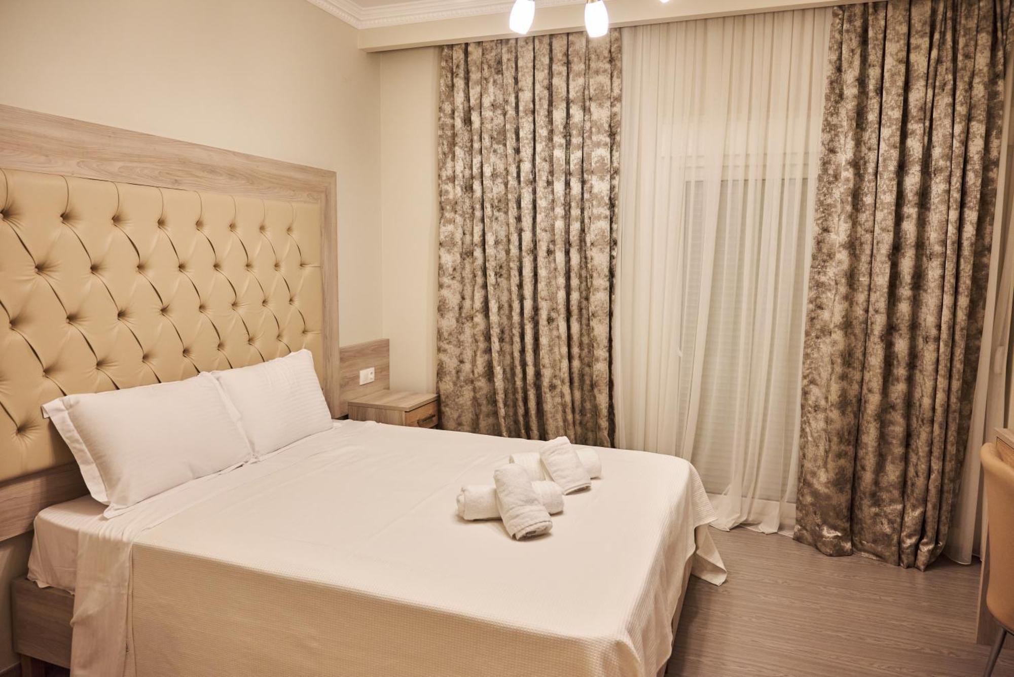 Famissi Suites 2 Καλαμπάκα Εξωτερικό φωτογραφία